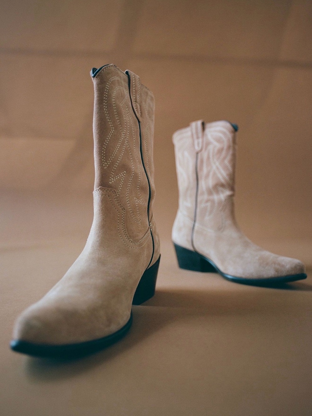 Women's Tan Suede Western Boots - Classic Cowboy Style